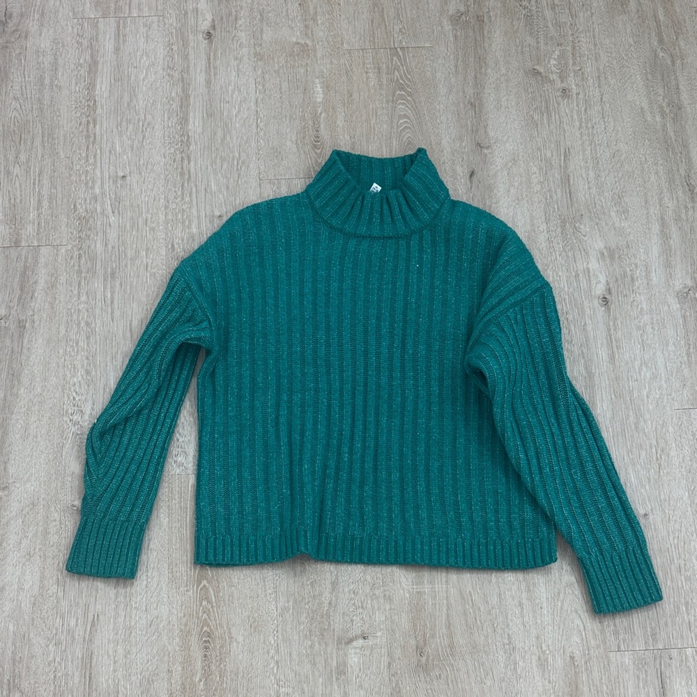 Time and Tru Teal Ribbed Crew Neck Sweater